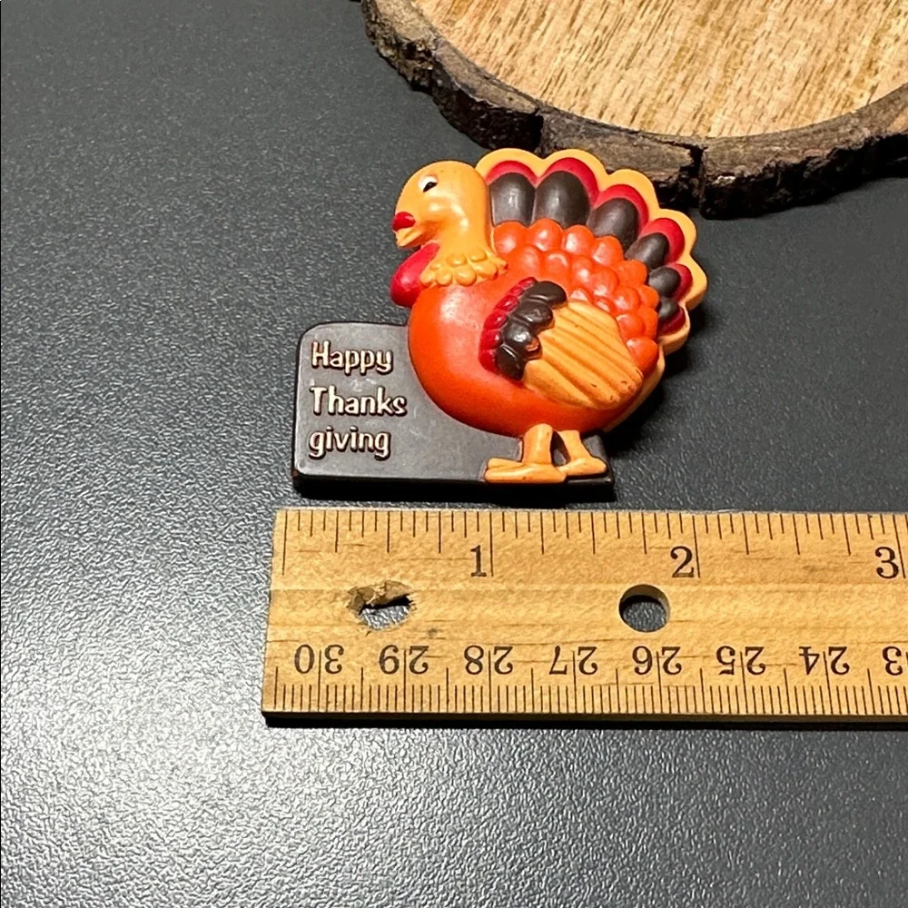 Vintage Thanksgiving Pin